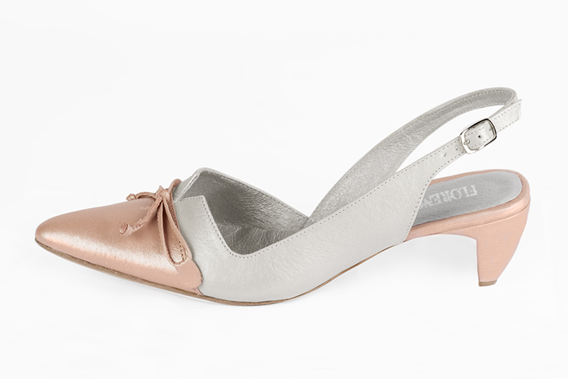 Powder pink and off white women's open back shoes, with a knot. Tapered toe. Low comma heels. Profile view - Florence KOOIJMAN